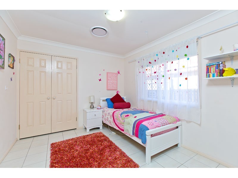 30 Kintyre Street, Victoria Point QLD 4165