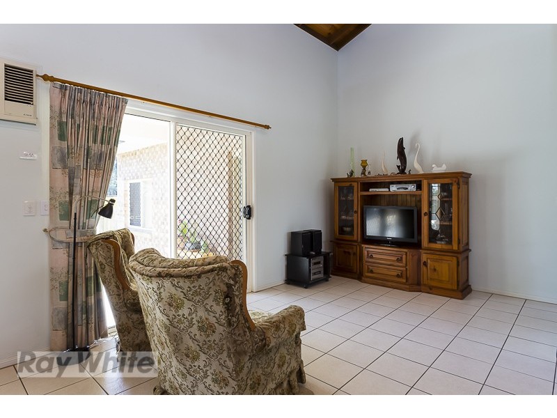 7 Cypress Street, Coochiemudlo Island QLD 4184