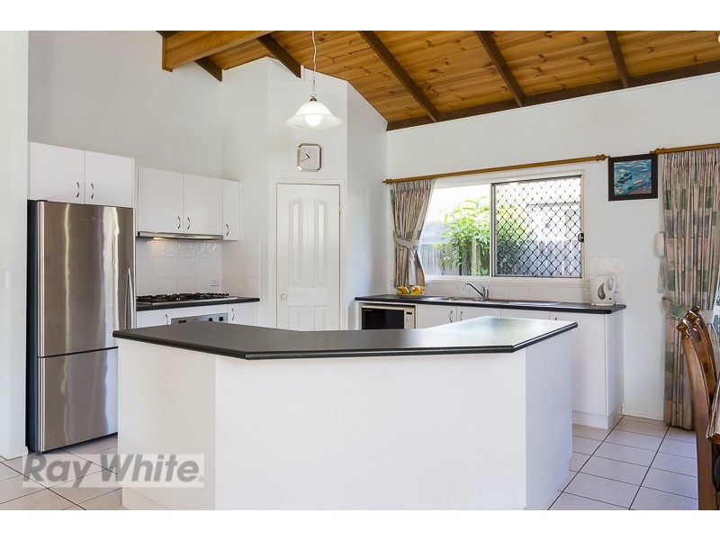 7 Cypress Street, Coochiemudlo Island QLD 4184