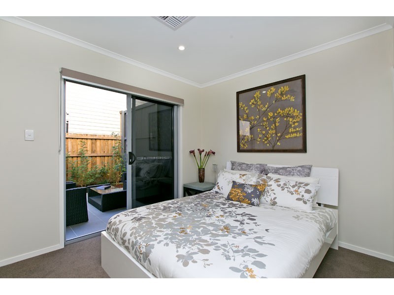 2/20 Barton Parade, Balmoral QLD 4171