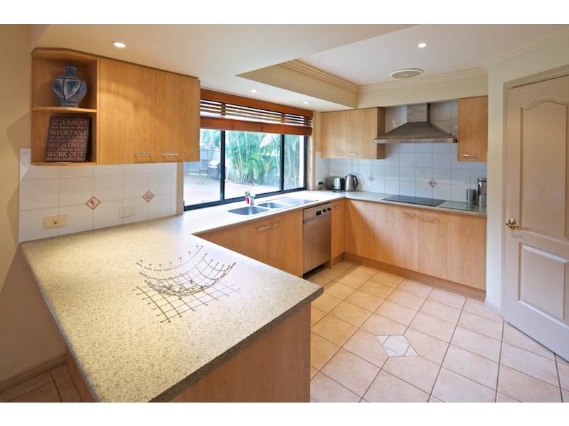 17 Roger Court, Redland Bay QLD 4165