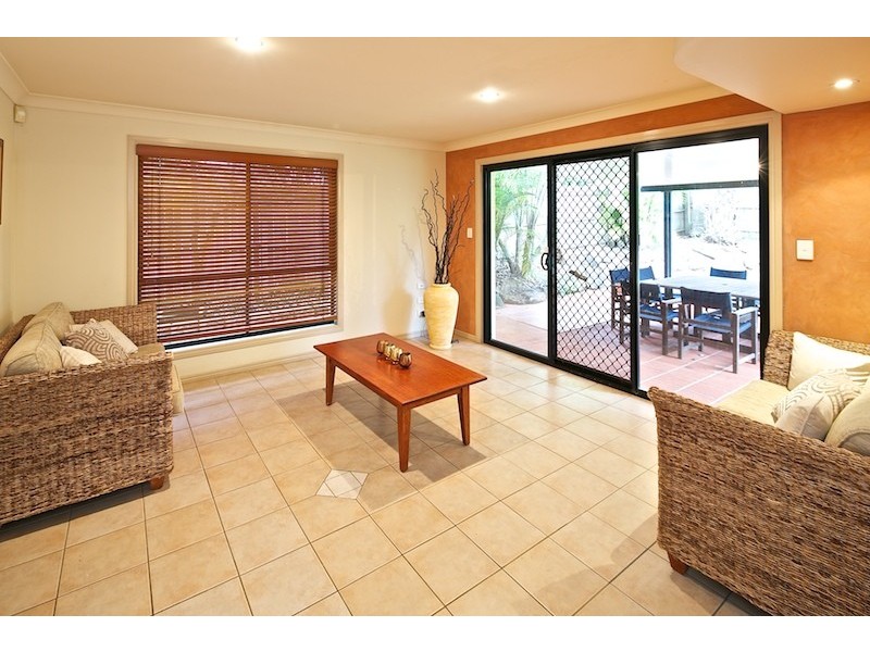 17 Roger Court, Redland Bay QLD 4165