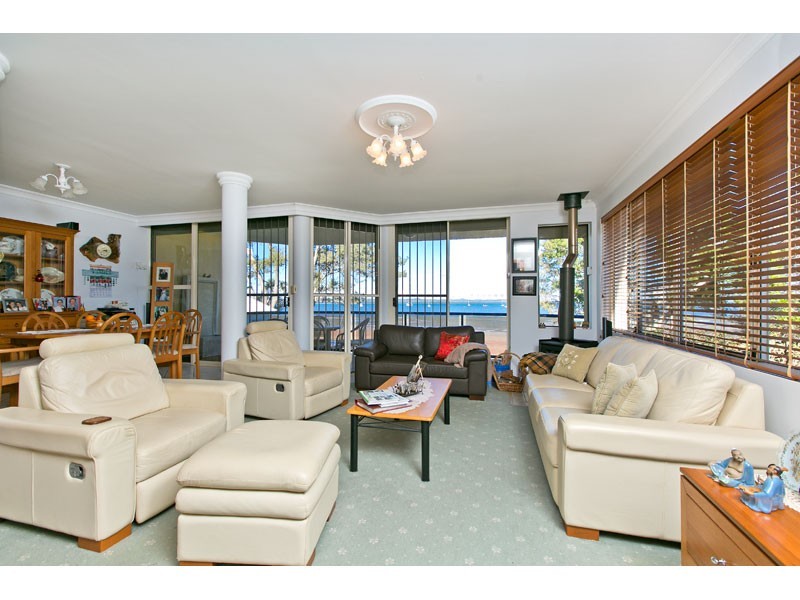 2/39 Colburn Avenue, Victoria Point QLD 4165