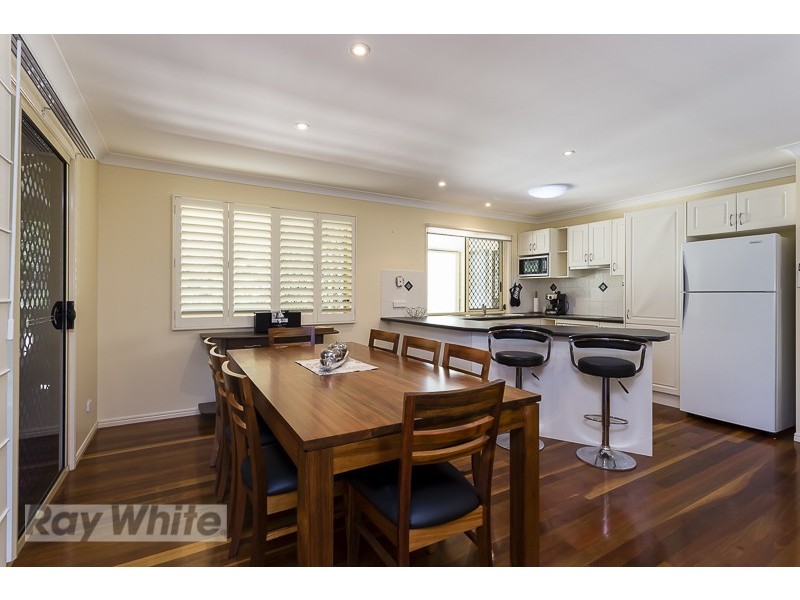 33 Shirley Street, Coochiemudlo Island QLD 4184