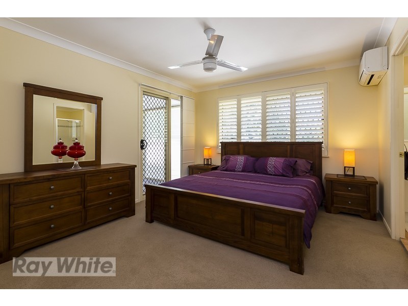 33 Shirley Street, Coochiemudlo Island QLD 4184