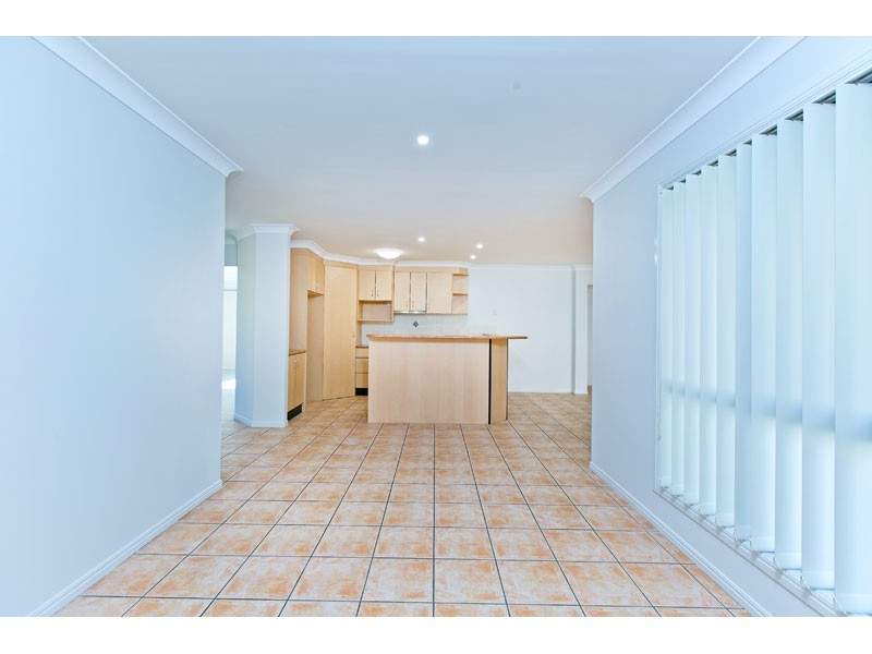 14 Seaholly Crescent, Victoria Point QLD 4165
