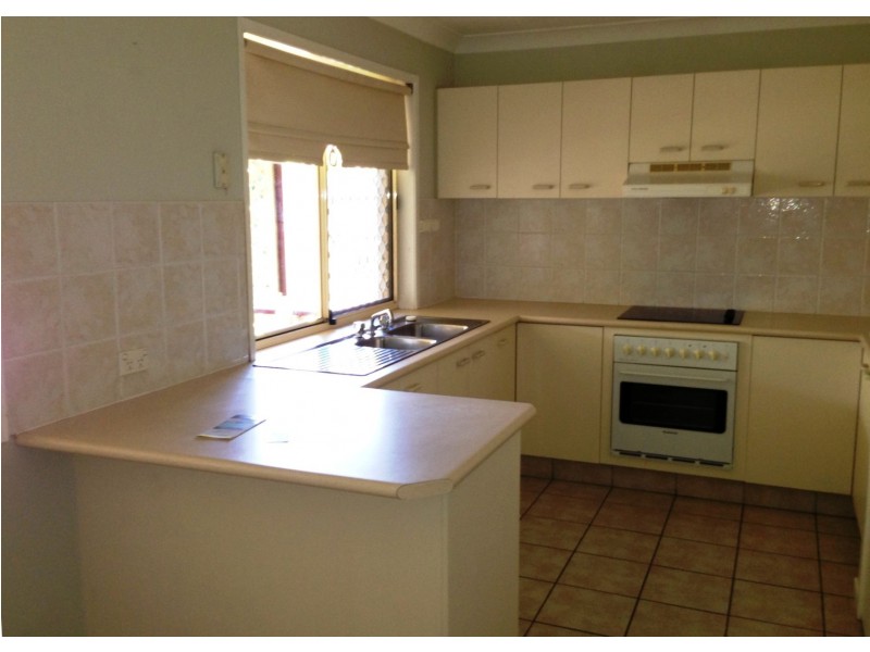 9 Manuela Street, Victoria Point QLD 4165