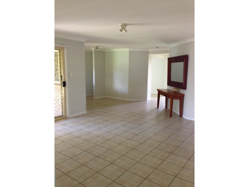 9 Manuela Street, Victoria Point QLD 4165