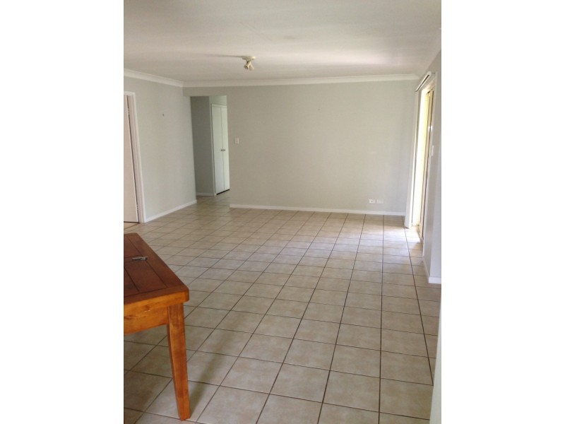 9 Manuela Street, Victoria Point QLD 4165