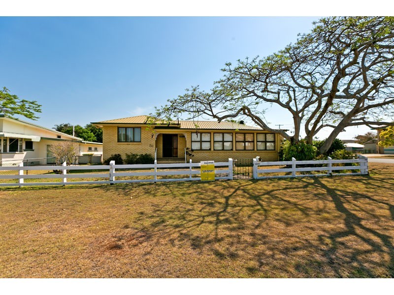 20 Base Street, Victoria Point QLD 4165