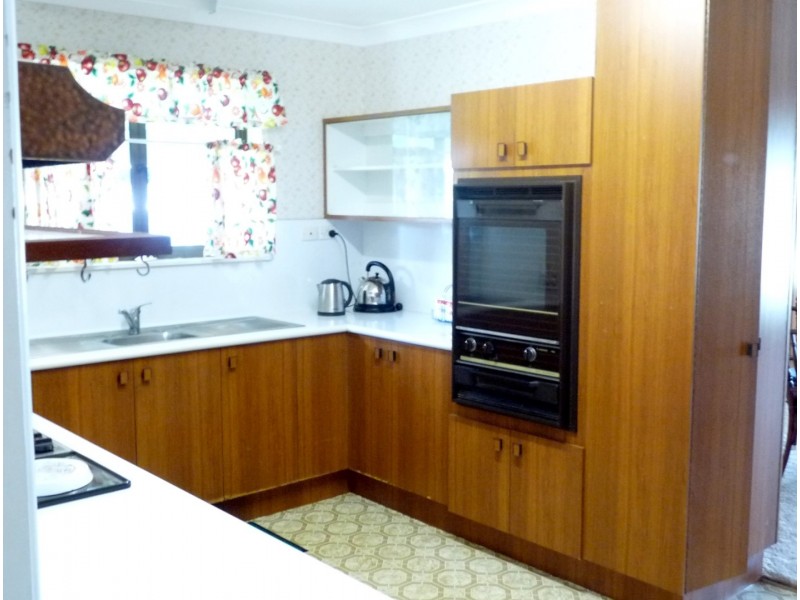 20 Base Street, Victoria Point QLD 4165