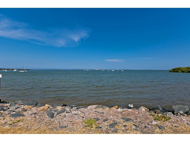 20 Base Street, Victoria Point QLD 4165