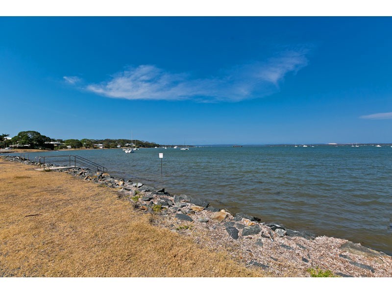 20 Base Street, Victoria Point QLD 4165