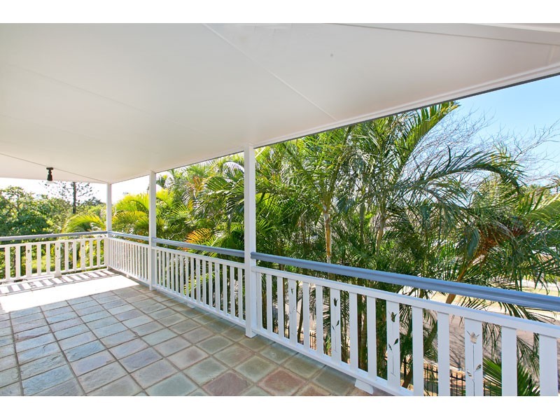 1 Maritime Court, Victoria Point QLD 4165