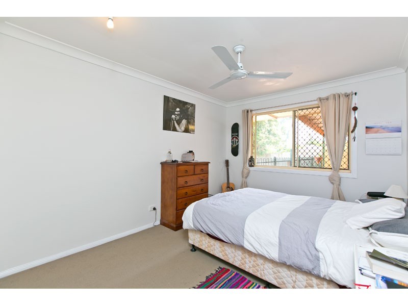 9 Oak Street, Victoria Point QLD 4165