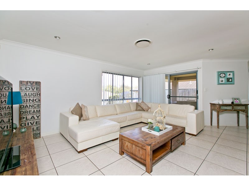 182 Waterloo Street, Cleveland QLD 4163