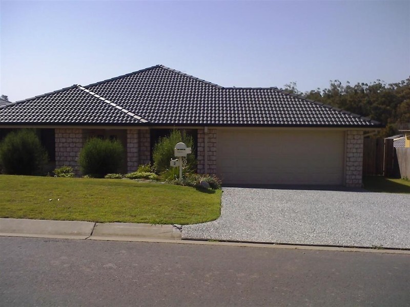 2 Anchor Place, Redland Bay QLD 4165