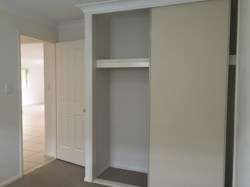 2 Anchor Place, Redland Bay QLD 4165