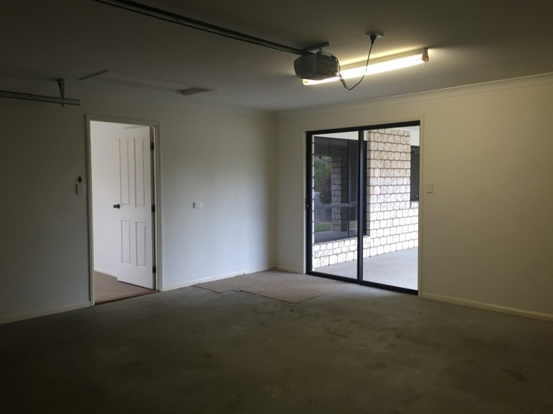 2 Anchor Place, Redland Bay QLD 4165