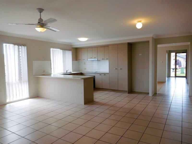 11 Fiddlewood Street, Victoria Point QLD 4165