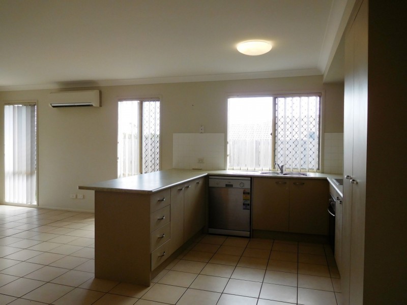 11 Fiddlewood Street, Victoria Point QLD 4165