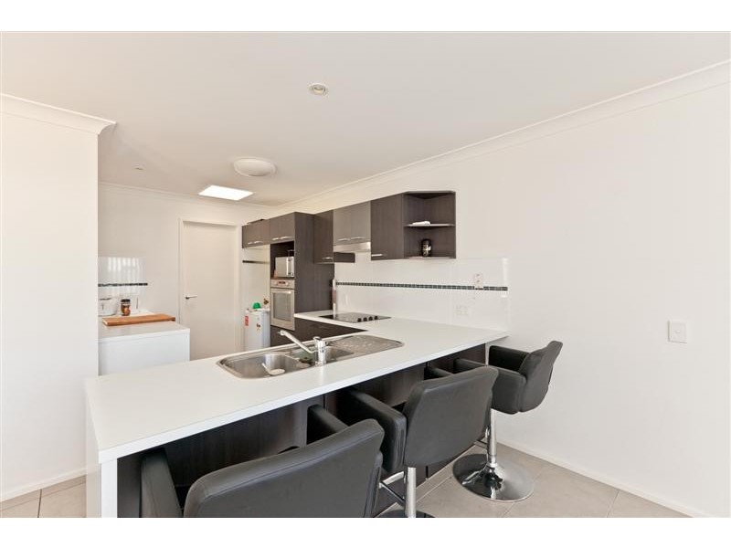 44 Azure Avenue, Redland Bay QLD 4165