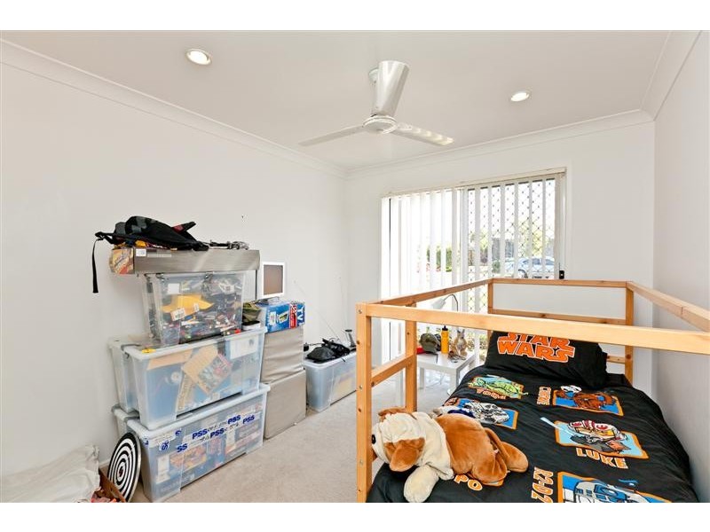 44 Azure Avenue, Redland Bay QLD 4165