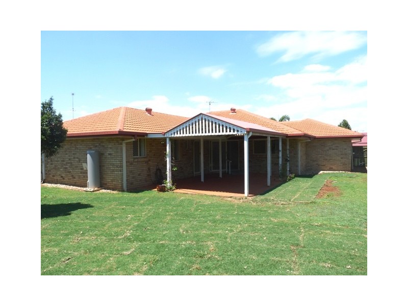 8 Argyle Place, Victoria Point QLD 4165