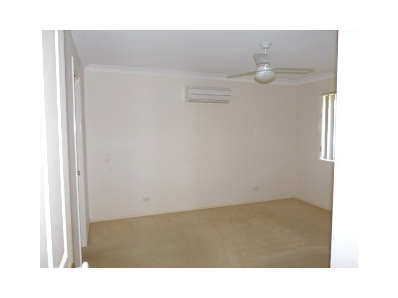 8 Argyle Place, Victoria Point QLD 4165