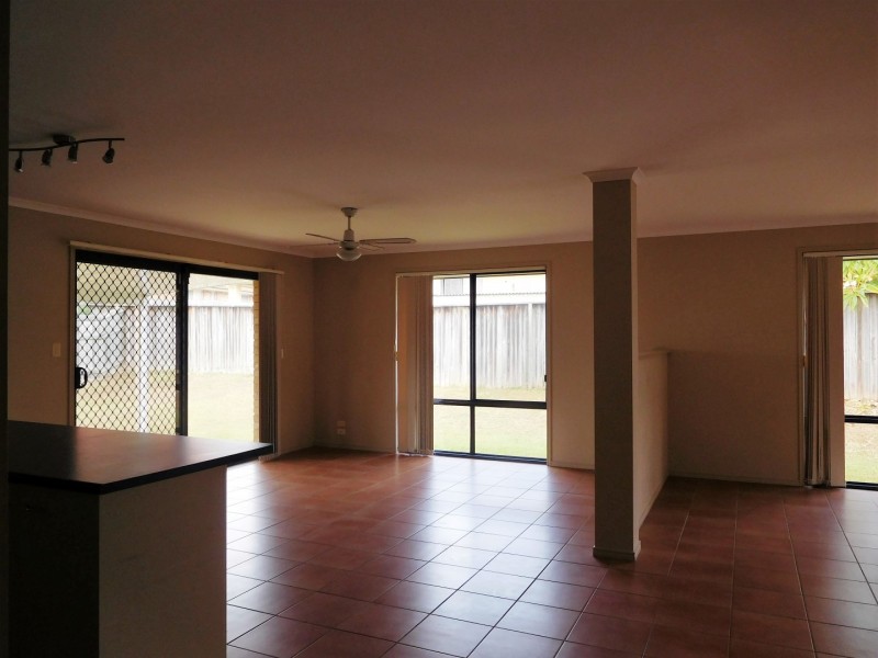 10 Balsam Street, Redland Bay QLD 4165