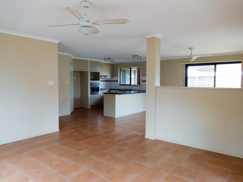 10 Balsam Street, Redland Bay QLD 4165