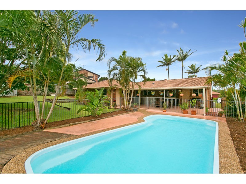 2 Leeds Court, Alexandra Hills QLD 4161