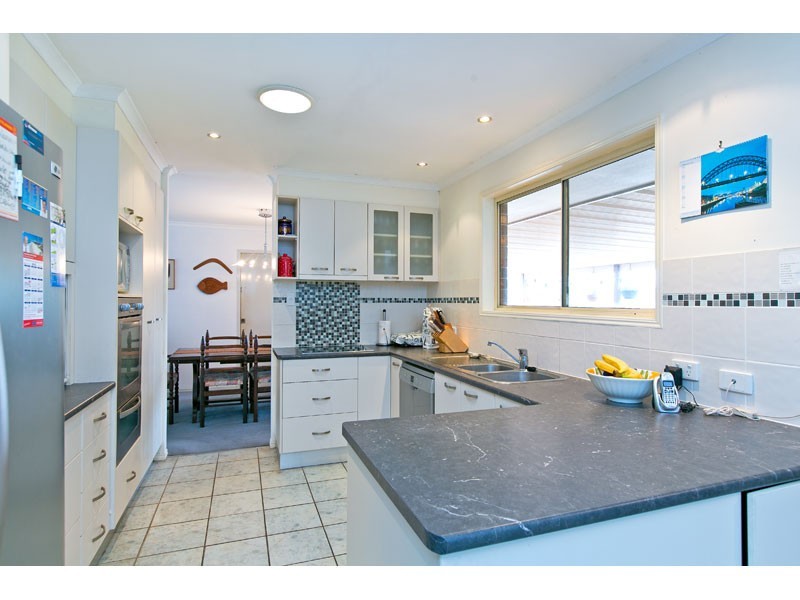 2 Leeds Court, Alexandra Hills QLD 4161