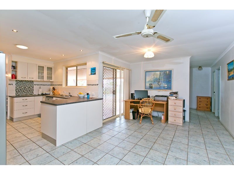 2 Leeds Court, Alexandra Hills QLD 4161