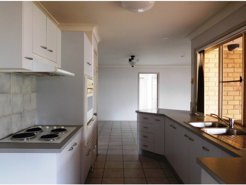 10 Nottingham Drive, Victoria Point QLD 4165