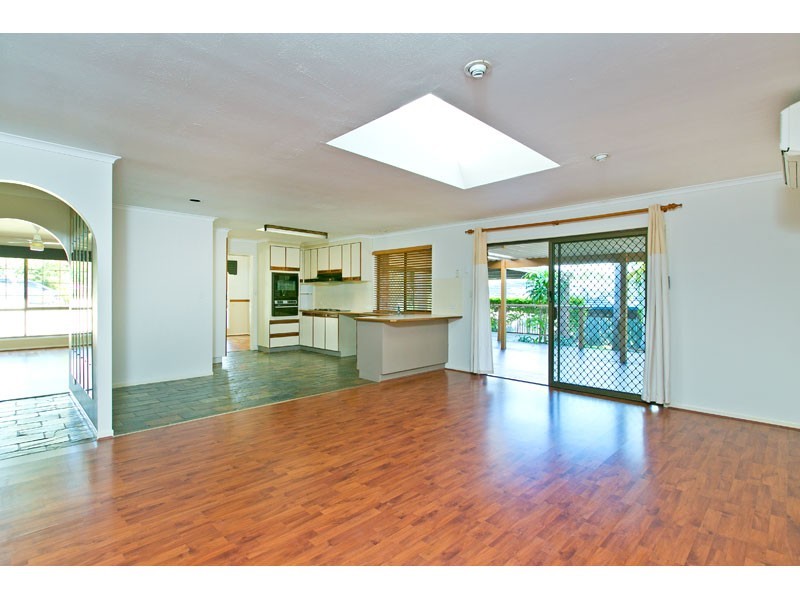 4 Chinnock Court, Alexandra Hills QLD 4161