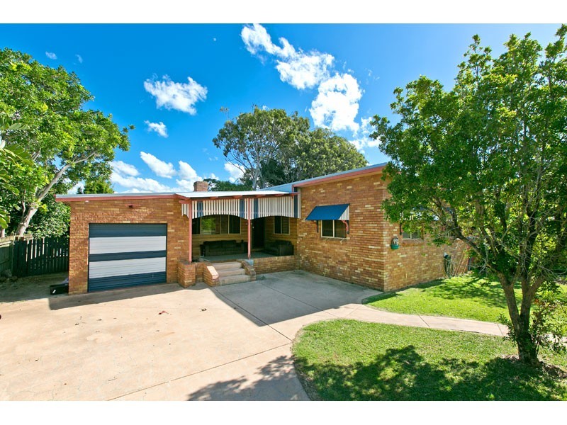 12 Base Street, Victoria Point QLD 4165