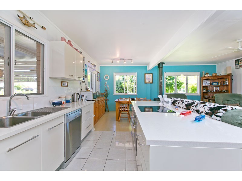 99 Colburn Avenue, Victoria Point QLD 4165