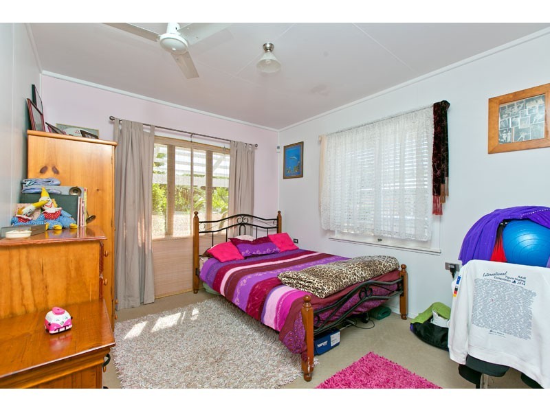 99 Colburn Avenue, Victoria Point QLD 4165