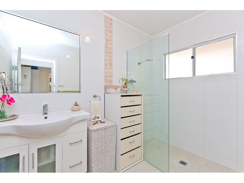 99 Colburn Avenue, Victoria Point QLD 4165