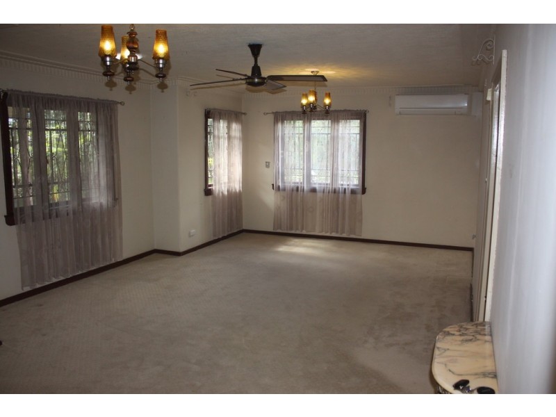 73 Carranya Street, Camp Hill QLD 4152