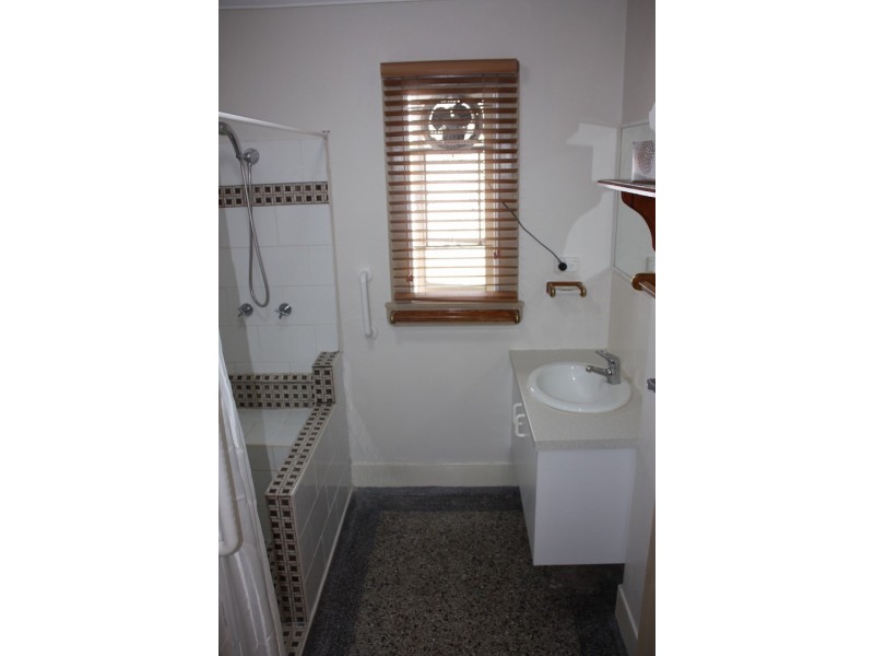 73 Carranya Street, Camp Hill QLD 4152