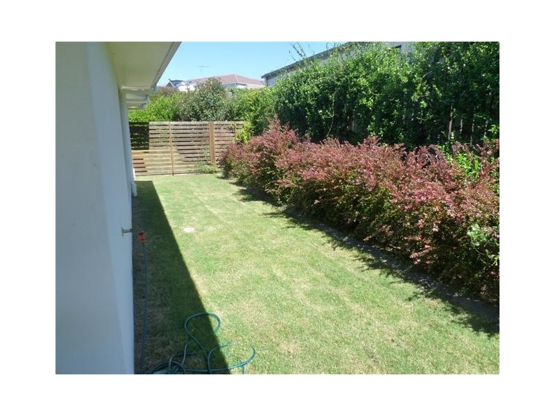 9 Aqua Crescent, Redland Bay QLD 4165