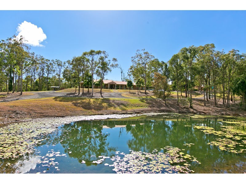 68-70 Kinross Road, Thornlands QLD 4164