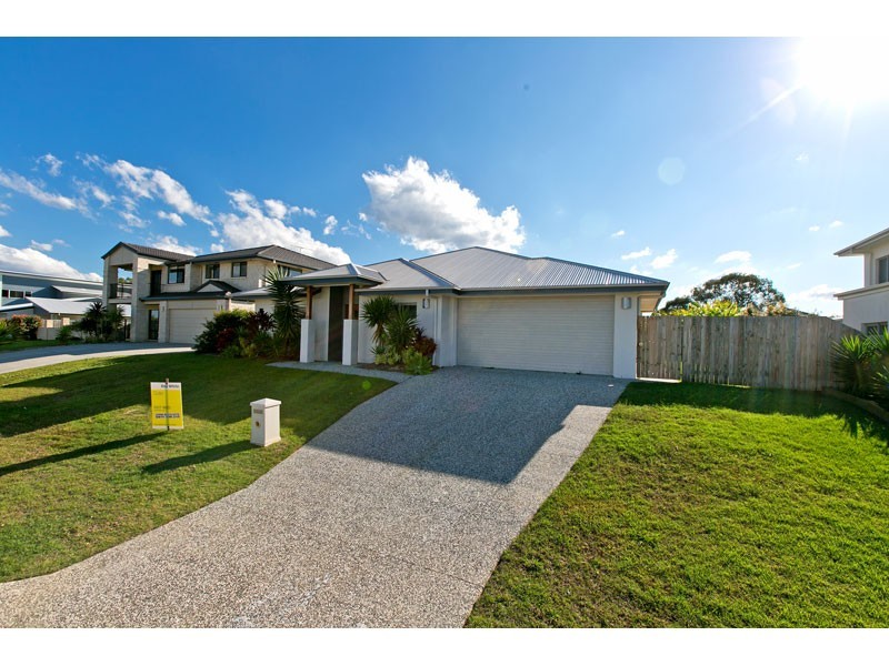 7 Turtle Place, Redland Bay QLD 4165