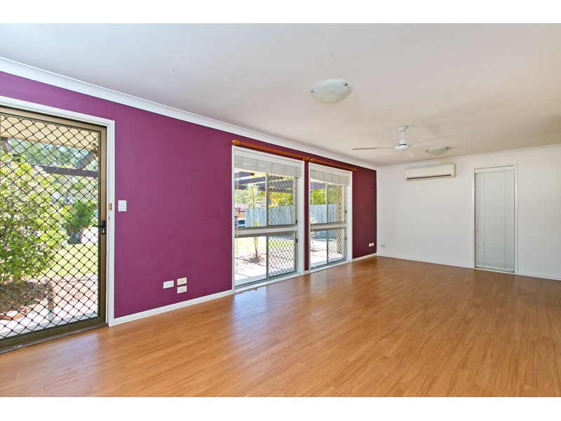 11 Chestnut Crescent, Victoria Point QLD 4165