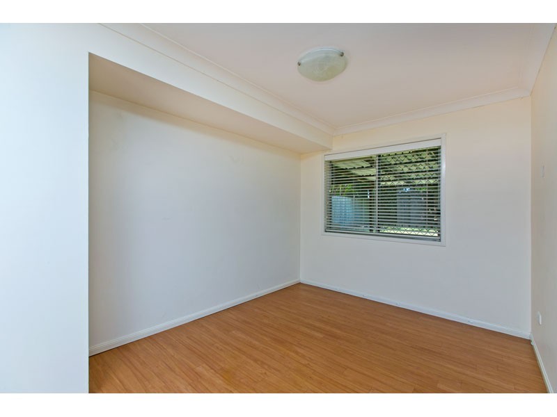 11 Chestnut Crescent, Victoria Point QLD 4165