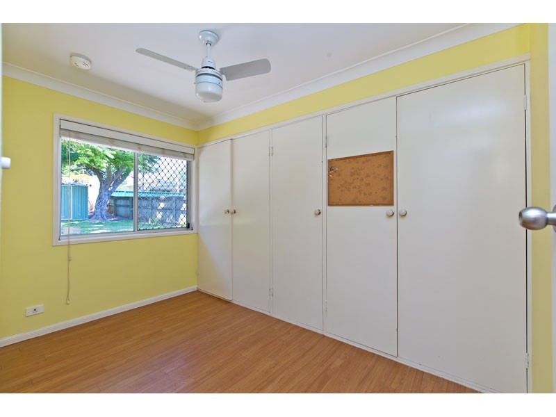 11 Chestnut Crescent, Victoria Point QLD 4165