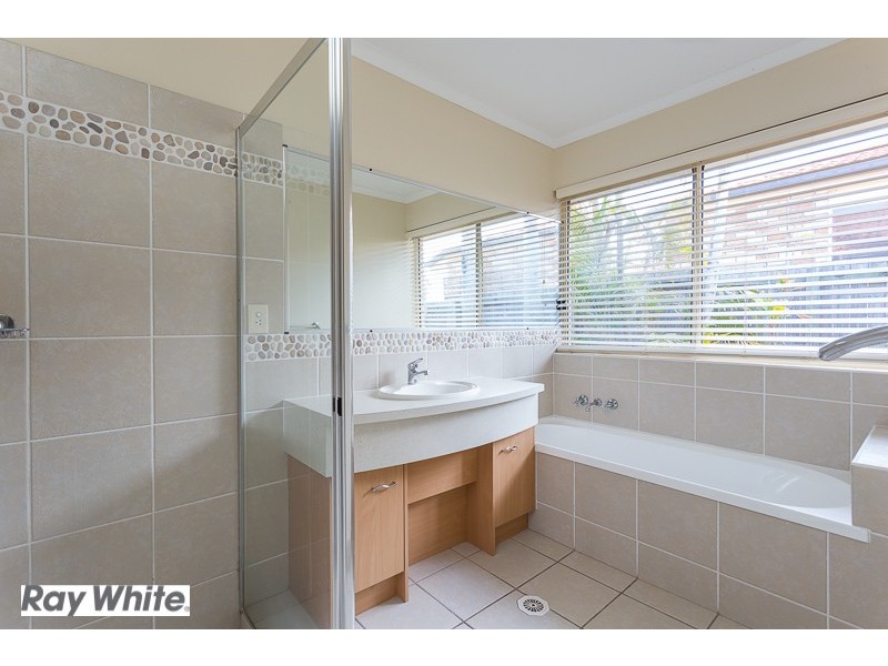 24 Gladebourne Crescent, Victoria Point QLD 4165