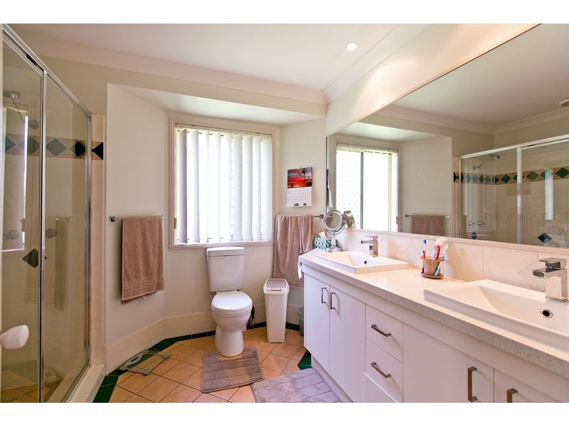 17 Daysland Street, Victoria Point QLD 4165